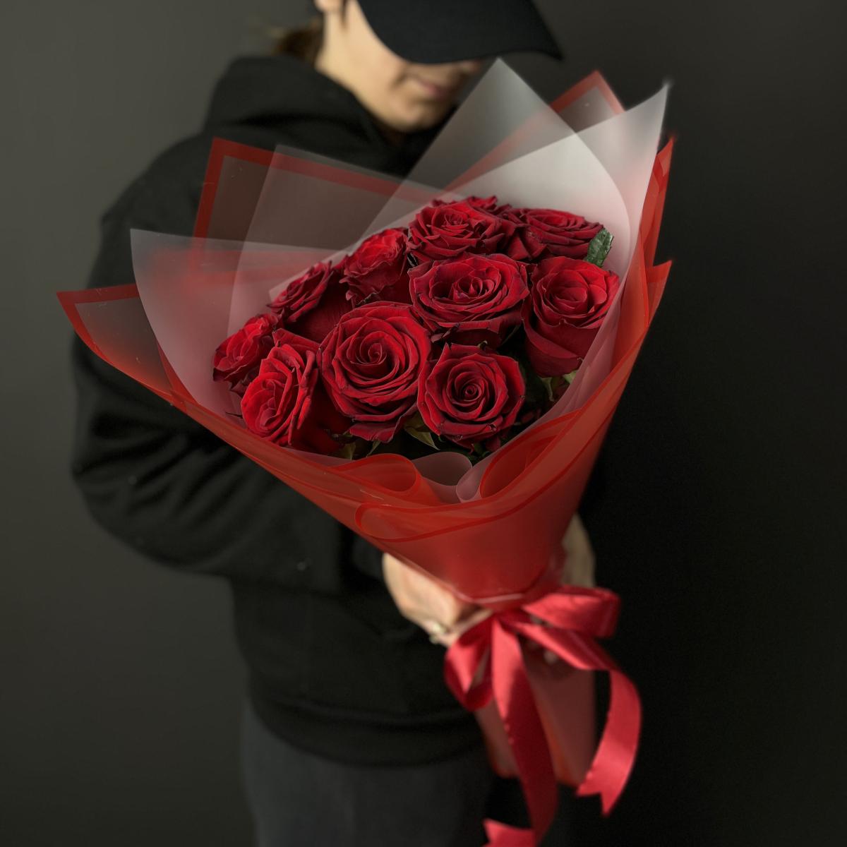 Букеты из красных роз 40 см (Эквадор) артикул  185976