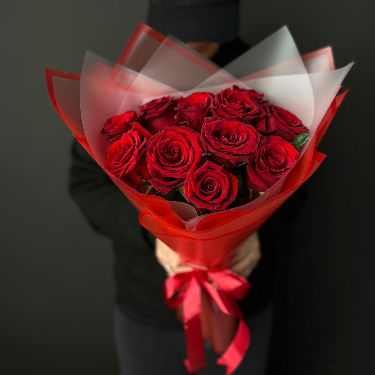 Букеты из красных роз 40 см (Эквадор) артикул  185976