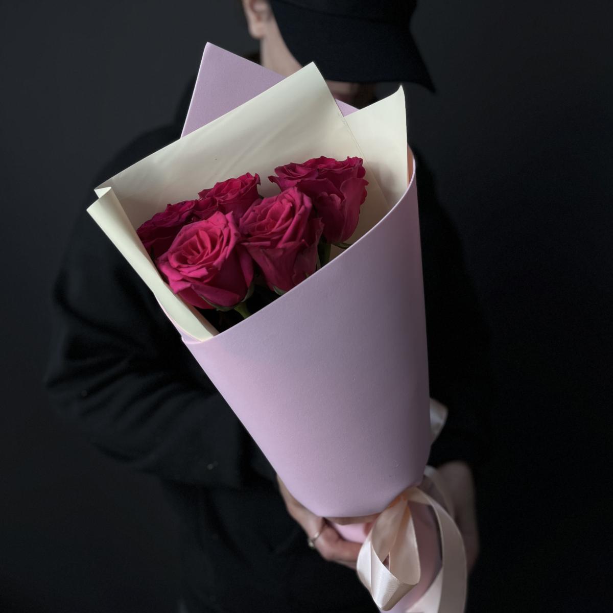 Букеты из розовых роз 40 см (Эквадор) (Артикул  87804)