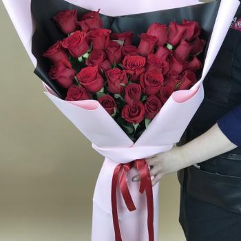 Букеты из красных роз 70 см (Эквадор) (код товара: 112590)